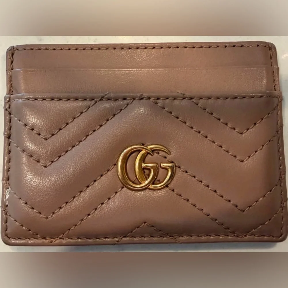 GUCCI WALLET - Picture 1 of 3